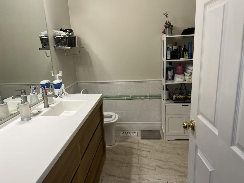 Location! House With Home Office, Gym, More-Cherry Hills Village Екстериор снимка
