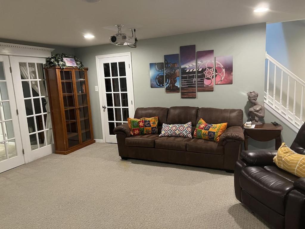 Location! House With Home Office, Gym, More-Cherry Hills Village Екстериор снимка